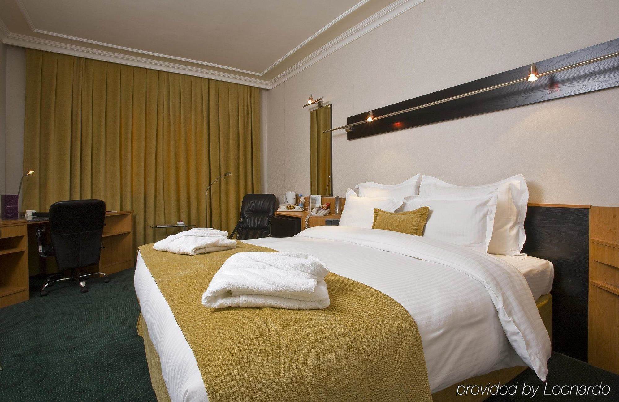 Anemon Grand Manisa Otel Quarto foto